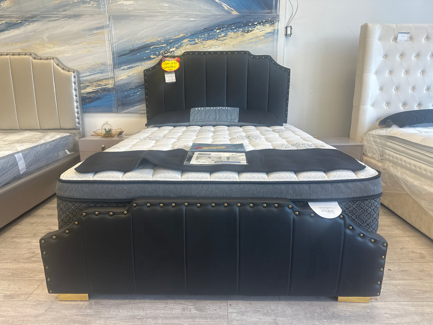 Queen size bed - BD102