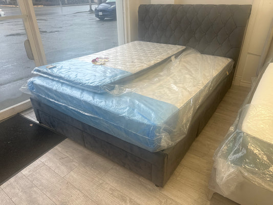 Queen size bed - BD104