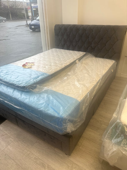 Queen size bed - BD104